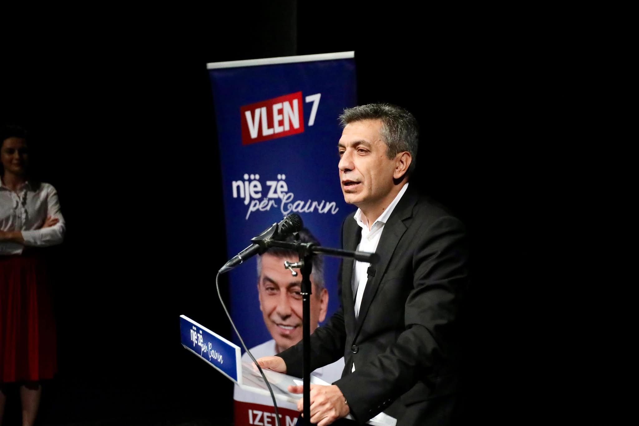 Mexhiti takoi të rinjtë që do të votojnë për herë të parë: Rinia është energjia e ndryshimit në Çair 1 mexhiti takoi te rinjte qe do te votojne per here te pare rinia eshte energjia e ndryshimit ne cair 68ee88f11742c