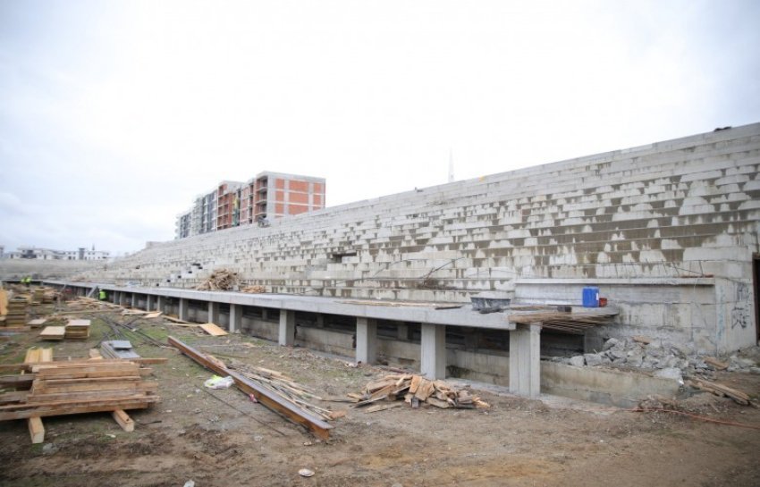 mkrs punimet ne stadiumin e gjilanit po zhvillohen me intensitet 68f60b30ad5fe