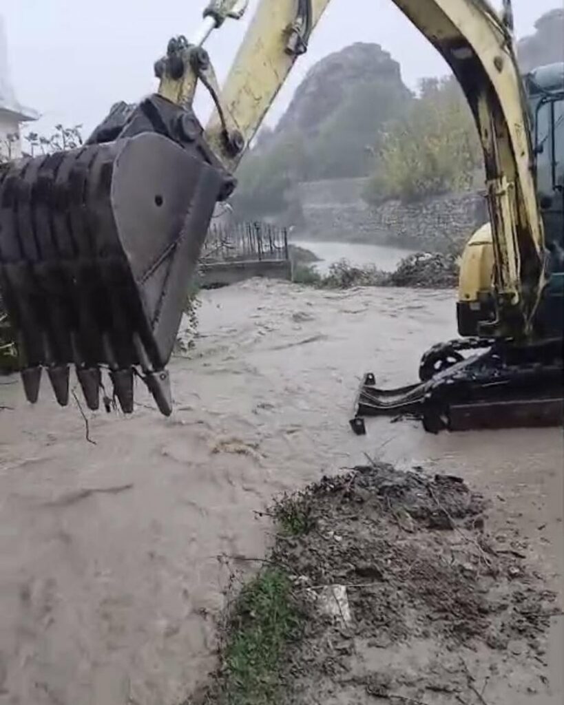 Moti i keq, përmbyten disa banesa në Vaun e Dejës 5 moti i keq permbyten disa banesa ne vaun e dejes 68fe0e39ee7e3