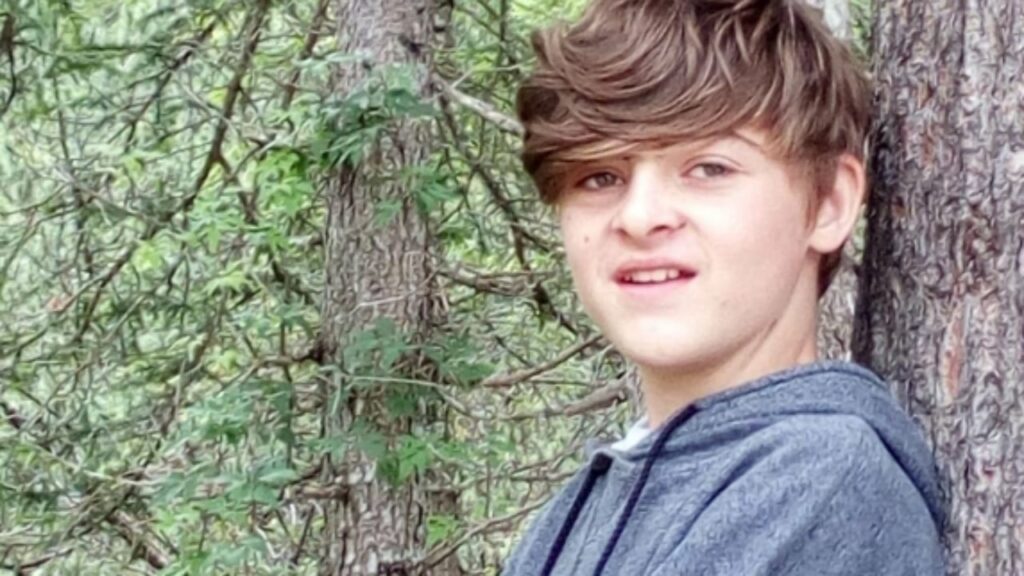 Ndërroi jetë në moshën 14-vjeçare nga kanceri, prindërit e adoleshentit akuzohen për “vrasje me dashje”: Besuam te mjekësia alternative, nuk donim t’i… 4 nderroi jete ne moshen 14 vjecare nga kanceri prinderit e adoleshentit akuzohen per vrasje me dashje besuam te mjekesia alternative nuk donim ti 68f7abe5ce643