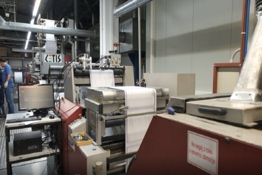 perfundon shtypja e fletevotimeve per zgjedhjet e 12 tetorit gjate dites do te arrijne ne kosove 68de80858f9ba