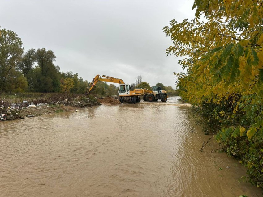 Përmbytje në disa zona të Prizrenit, Totaj në terren për t’i ndihmuar qytetarët 3 permbytje ne disa zona te prizrenit totaj ne terren per ti ndihmuar qytetaret 68ff45ae8e3eb