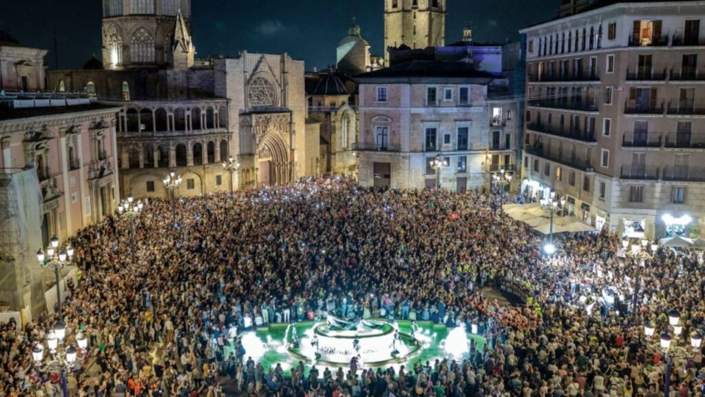 Përmbytjet në Spanjë i morën jetën 229 personave, qytetarët në protestë: Alarmet njoftuan me shumë vonesë, fajtor… 2 permbytjet ne spanje i moren jeten 229 personave qytetaret ne proteste alarmet njoftuan me shume vonese fajtor 68fd4645c4959