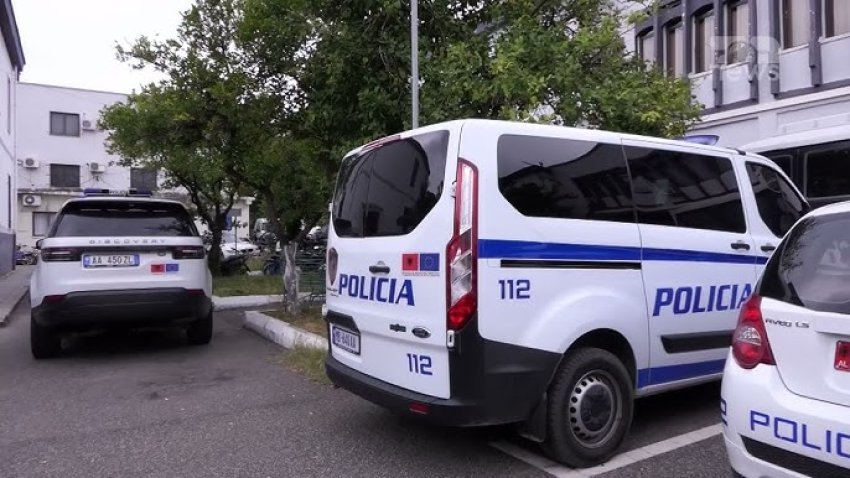 Përplasje në aksionin policor, detaje nga operacioni me 11 të arrestuar në Elbasan 2 perplasje ne aksionin policor detaje nga operacioni me 11 te arrestuar ne elbasan 68ed38de7a9d5