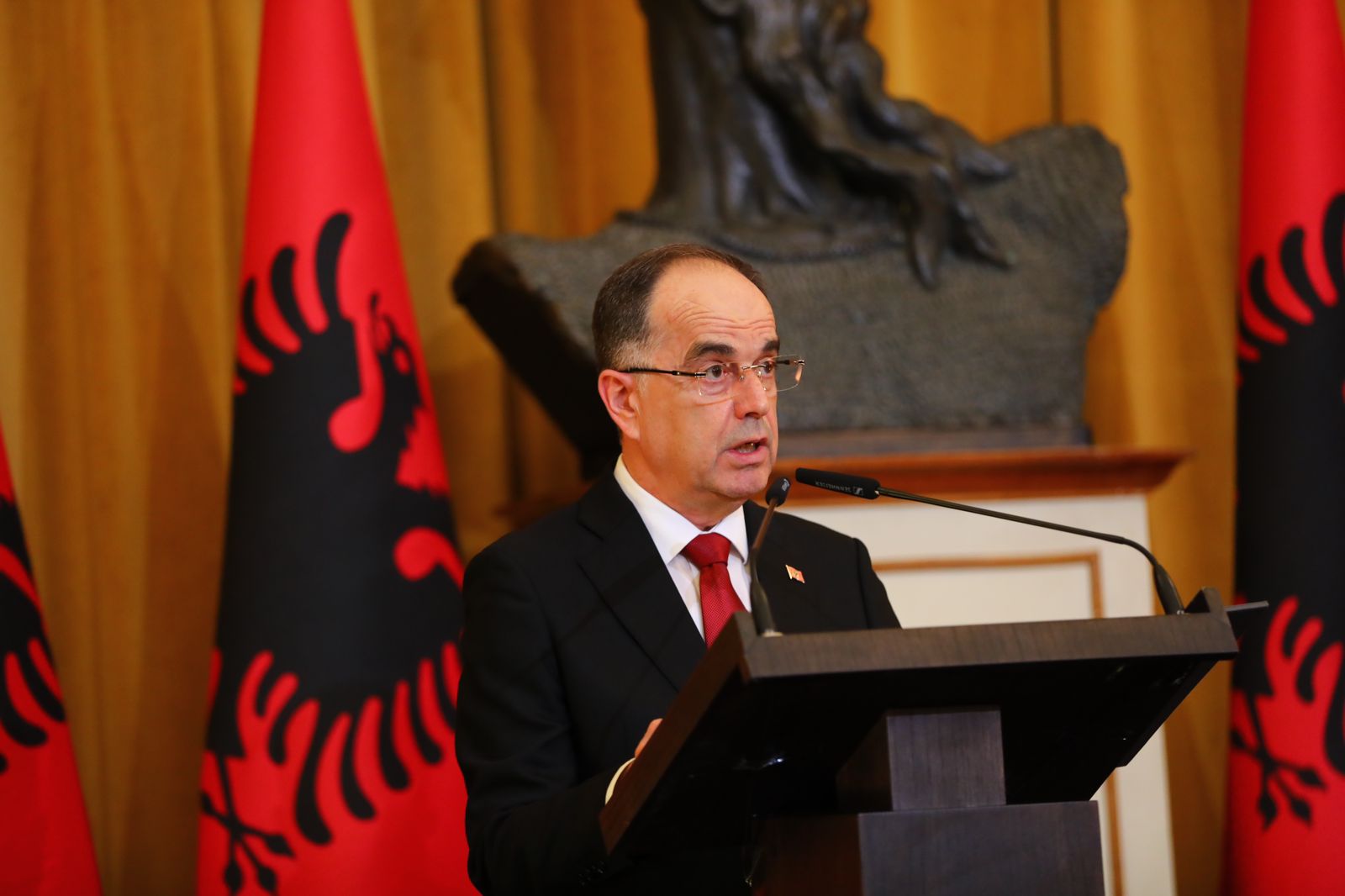 pezullimi i dekretit per zgjedhjet ne tirane begaj nuk jam bere pishman 68e8da14ccf23