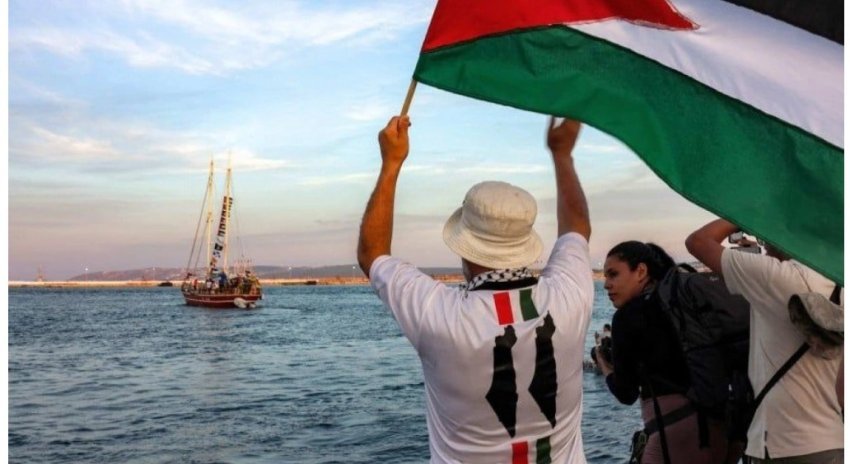 po shkonin drejt gazes per te derguar ndihma flota ushtarake rrethon anijen humanitare te greta thunberg 68dd8477f001d