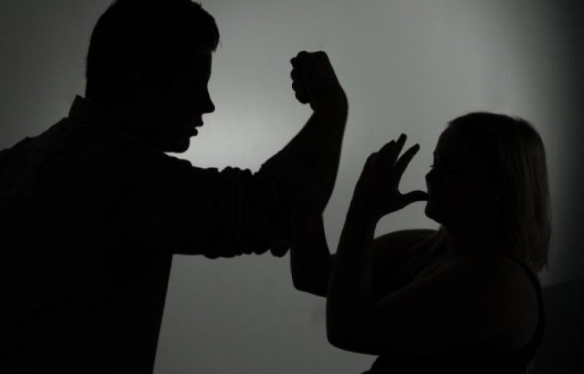 Policia raporton disa raste të dhunës në familje brenda 24 orëve të fundit 3 policia raporton disa raste te dhunes ne familje brenda 24 oreve te fundit 68ecaca777082