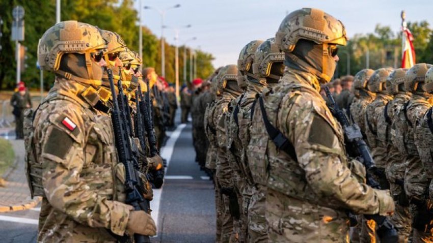 Polonia shton kontrollet ndaj emigracionit ilegal, dërgon trupa ushtarake në kufijtë me Gjermaninë dhe Lituaninë 3 polonia shton kontrollet ndaj emigracionit ilegal dergon trupa ushtarake ne kufijte me gjermanine dhe lituanine 68e15cd403471