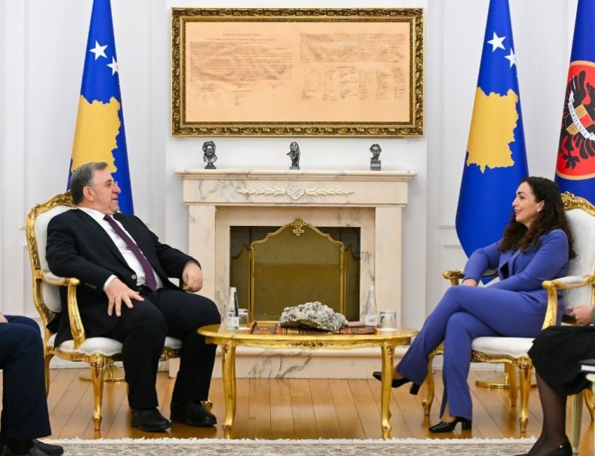 presidentja osmani priti ne takim kryemyftiun e kosoves naim ternava 68f12dc46c915