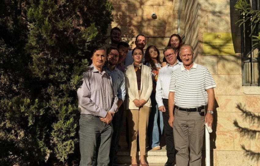 Profesorë e studentë të UP-së vizitojnë Ambasadën e Kosovës në Jerusalem 3 profesore e studente te up se vizitojne ambasaden e kosoves ne jerusalem 6900973096599