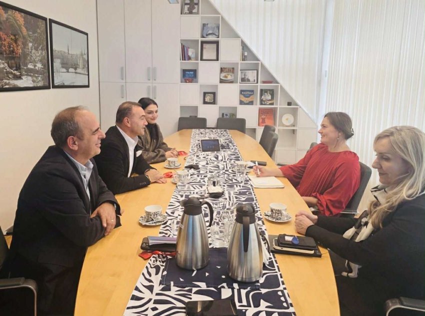 Rafuna takon ambasadoren e Finlandës për forcimin e bashkëpunimit ekonomik 3 rafuna takon ambasadoren e finlandes per forcimin e bashkepunimit ekonomik 68e6a1c2d2e1a