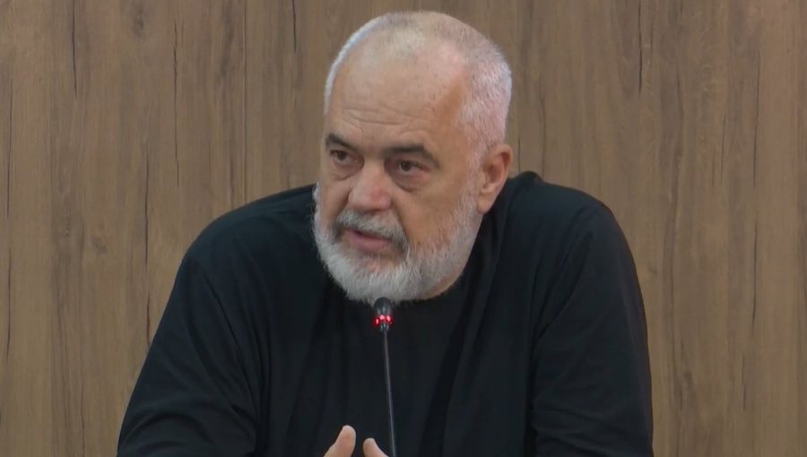 Rama: Në zonat pyjore që digjen, për 30 vite s’do jepet asnjë leje ndërtimi 2 rama ne zonat pyjore qe digjen per 30 vite sdo jepet asnje leje ndertimi 68e10d35bb1f9