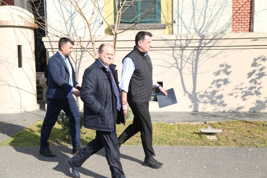 reagimi i veliajt pas shkarkimit jam me i forte se kurre ne beteje me te ligen 68dd18b3b83ab