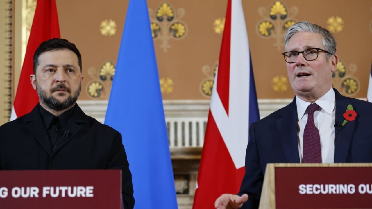 Samiti me liderët europianë, Starmer paralajmëron masa të reja: Do “zhduk” naftën dhe gazin rus 1 samiti me lideret europiane starmer paralajmeron masa te reja do zhduk naften dhe gazin rus 68fbbc866191e