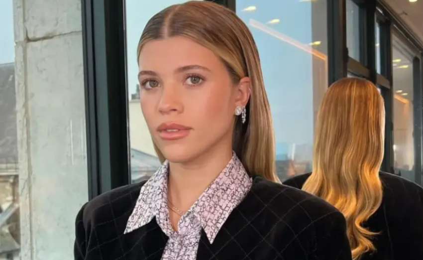 sofia richie eshte shtatzene pret femijen e saj te dyte me elliot grange 68f1fbb302ecf