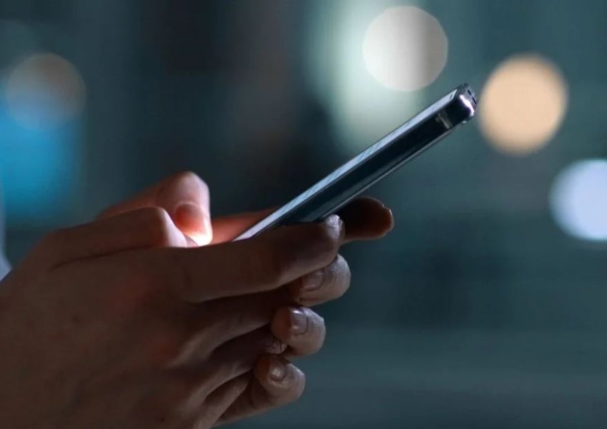 Spanjë/ Autoritetet gjobisin me 70.000 euro kompaninë franceze të kozmetikës pasi shkeli të drejtën e privatësisë në Whatsapp 3 spanje autoritetet gjobisin me 70 000 euro kompanine franceze te kozmetikes pasi shkeli te drejten e privatesise ne whatsapp 68dd685431882