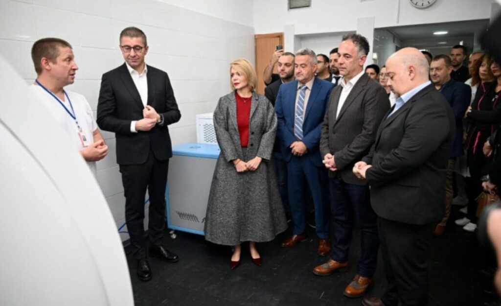 Spitali “8 Shtatori” hap dhomën hiperbarike! Do të trajtohen edhe plagët e djegieve 2 spitali 8 shtatori hap dhomen hiperbarike do te trajtohen edhe plaget e djegieve 68ffabcf0dbc9