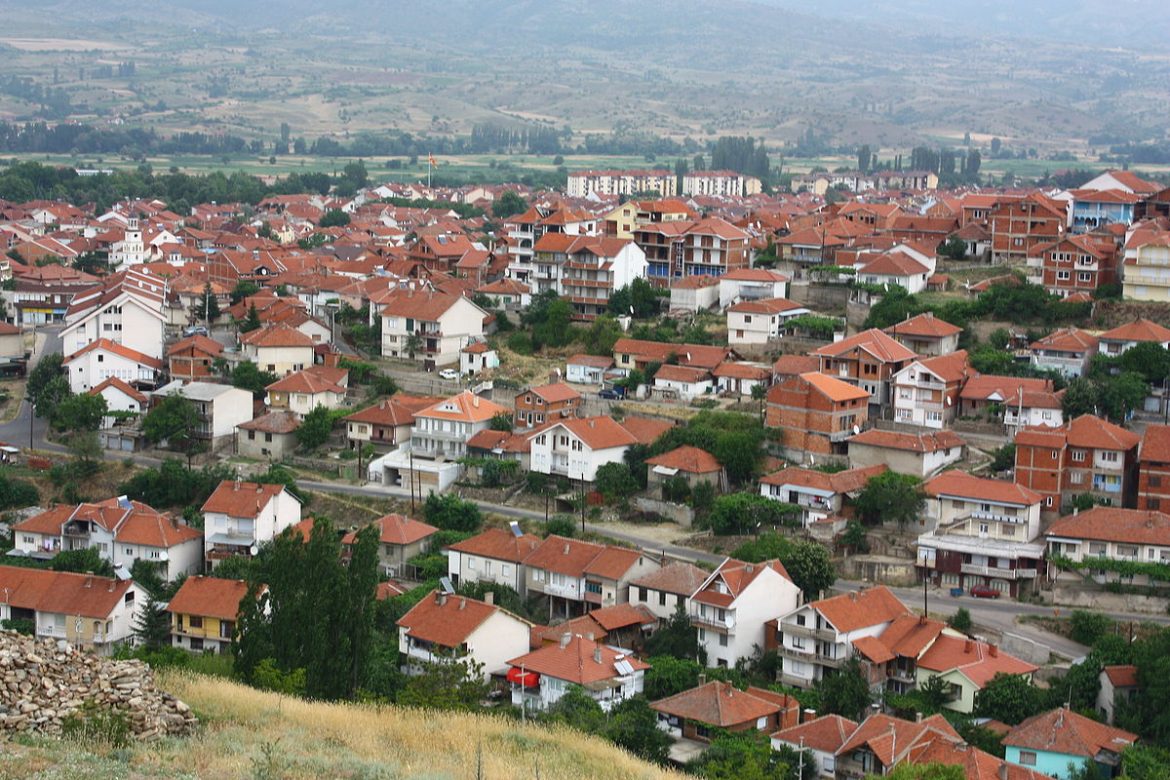 sulmuesi e ka goditur kandidatin per keshilltar me gur dhe i ka thyer kafken detaje nga sulmi i pergjakshem ne vinice 68e58612c5ba6