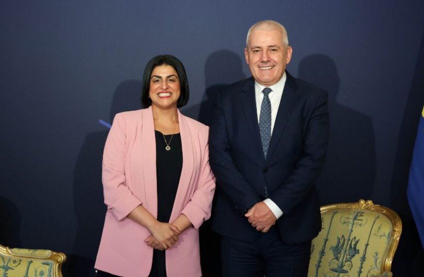 Sveçla dhe sekretarja britanike për Punë të Brendshme diskutojnë forcimin e partneritetit në siguri 2 svecla dhe sekretarja britanike per pune te brendshme diskutojne forcimin e partneritetit ne siguri 68f030a0029b3