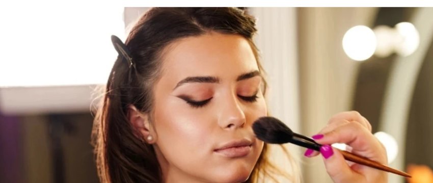 Tendencat më të mëdha të grimit këtë vjeshtë: pudrat e rënda nuk janë më në modë 3 tendencat me te medha te grimit kete vjeshte pudrat e renda nuk jane me ne mode 68ea2ed503e92