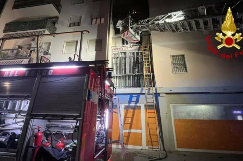 tre te vdekur nga zjarri ne nje apartament ne milano evakuohen 17 familje 68ea2885de0d3