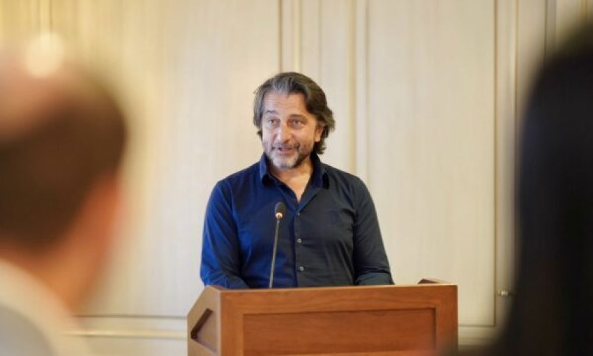 Unaza, shkolla, qendra për punë sociale, fushat: Përparim Rama prezanton projektet e mëdha në Prishtinën e Re 3 unaza shkolla qendra per pune sociale fushat perparim rama prezanton projektet e medha ne prishtinen e re 68ea2db3866fa