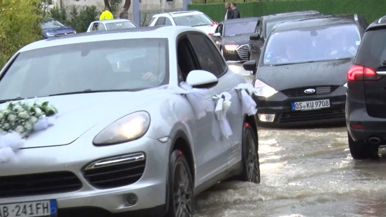 Vijojnë përmbytjet në Shkodër dhe Vaun e Dejës, të paktën 100 banesa me prezencë uji 1 vijojne permbytjet ne shkoder dhe vaun e dejes te pakten 100 banesa me prezence uji 68fe4145ba074