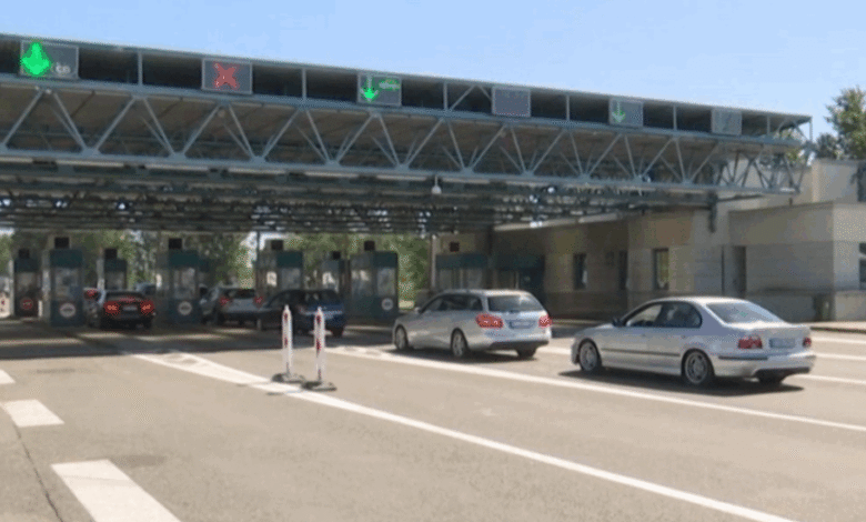 Vulat zëvendësohen me regjistrime elektronike! Qytetarët e Maqedonisë gjatë udhëtimeve në BE, do të japin të dhëna biometrike 5 vulat zevendesohen me regjistrime elektronike qytetaret e maqedonise gjate udhetimeve ne be do te japin te dhena biometrike 68ebde34ac165