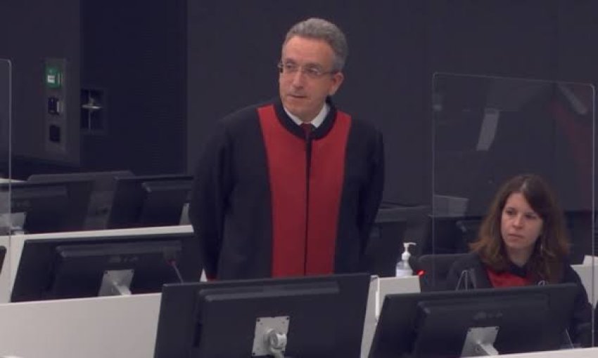 vuniqi avokatet e thacit po terhiqen per te ruajtur reputacionin jo per shkak te pageses 68f2470116057