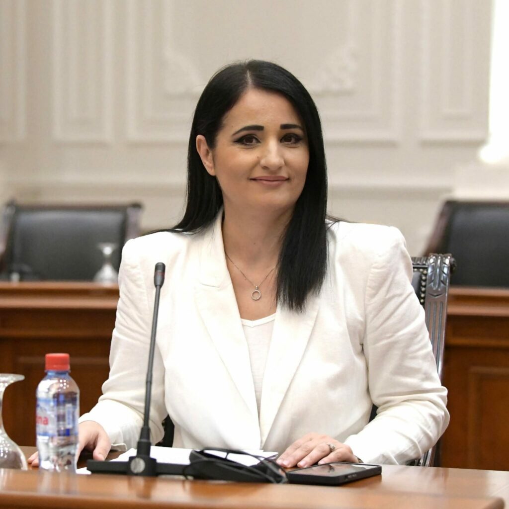 Zëdhënësja Venera Azizi për mbeturinat : Institucionet të veprojnë sipas konkluzave të Qeverisë 2 zedhenesja venera azizi per mbeturinat institucionet te veprojne sipas konkluzave te qeverise 68f7c3720170e