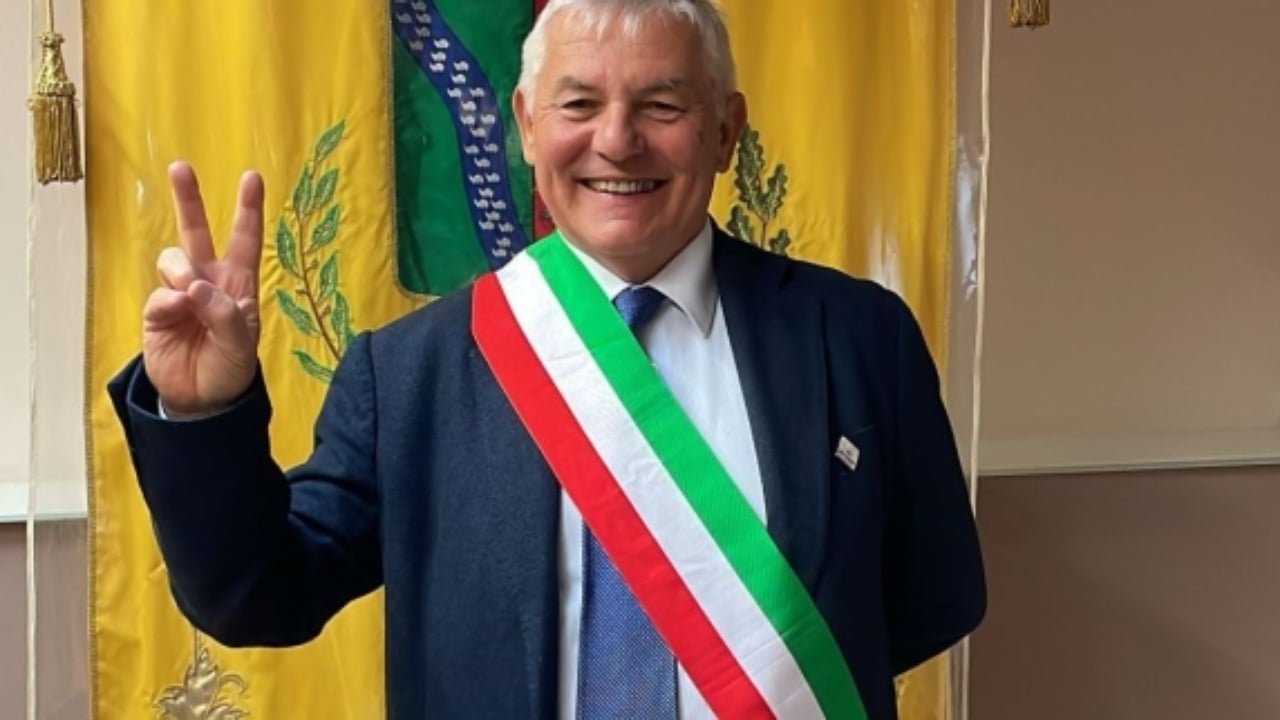 Zgjedhjet në Itali, votat shpallen të vlefshme… edhe pse qytetarët kishin shkruar emrin e qenit krah kandidatit 1 zgjedhjet ne itali votat shpallen te vlefshme edhe pse qytetaret kishin shkruar emrin e qenit krah kandidatit 68f27fe4210eb