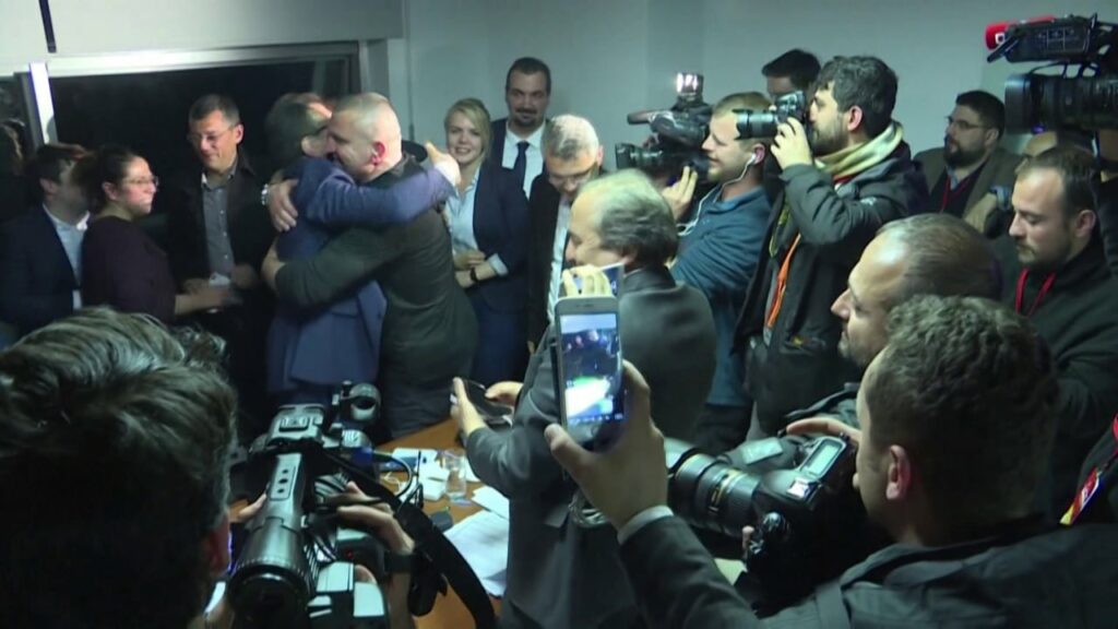 2300 vite burg per rivalin e erdogan cmendet kryeprokurori ne stamboll e akuzoi per 142 vepra penale 6914c908b2073