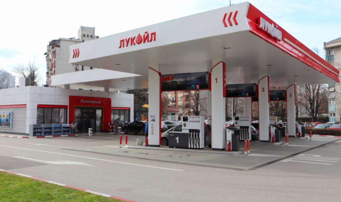 550 punonjës të “Lukoil”, rrezikojnë të mbesin pa punë 2 550 punonjes te lukoil rrezikojne te mbesin pa pune 69148b8ecbd5d