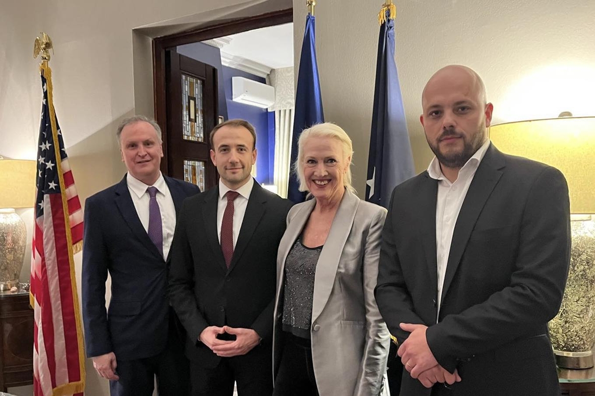 AGELER DHE KOSTOVSKI