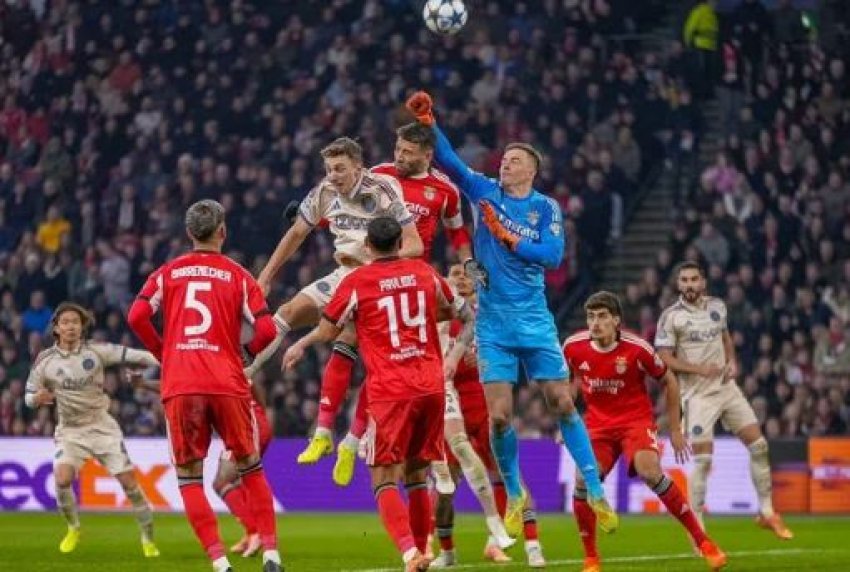 ajaxi nuk ia del ne amsterdam ndaj benfica s se mourinhos 692605d37a709