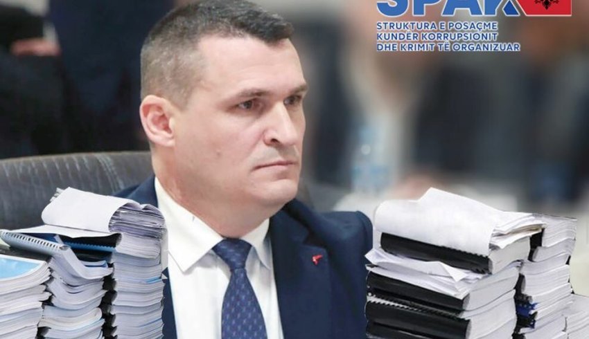 Altin Dumani edhe 1 muaj në krye të SPAK, kush janë “dosjet e nxehta”që po zien vendi, si po “qepen letrat” për… 2 altin dumani edhe 1 muaj ne krye te spak kush jane dosjet e nxehtaqe po zien vendi si po qepen letrat per 6916f85720f06