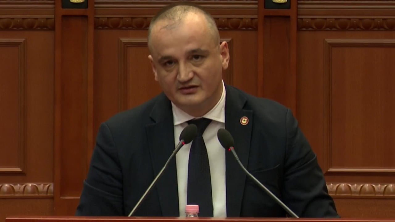 auditimet e klsh zbulojne shkelje ne prokurimet publike kreu i klsh ne kuvend ka edhe vonesa ne zbatimin e kontratave 690ca5a36631e