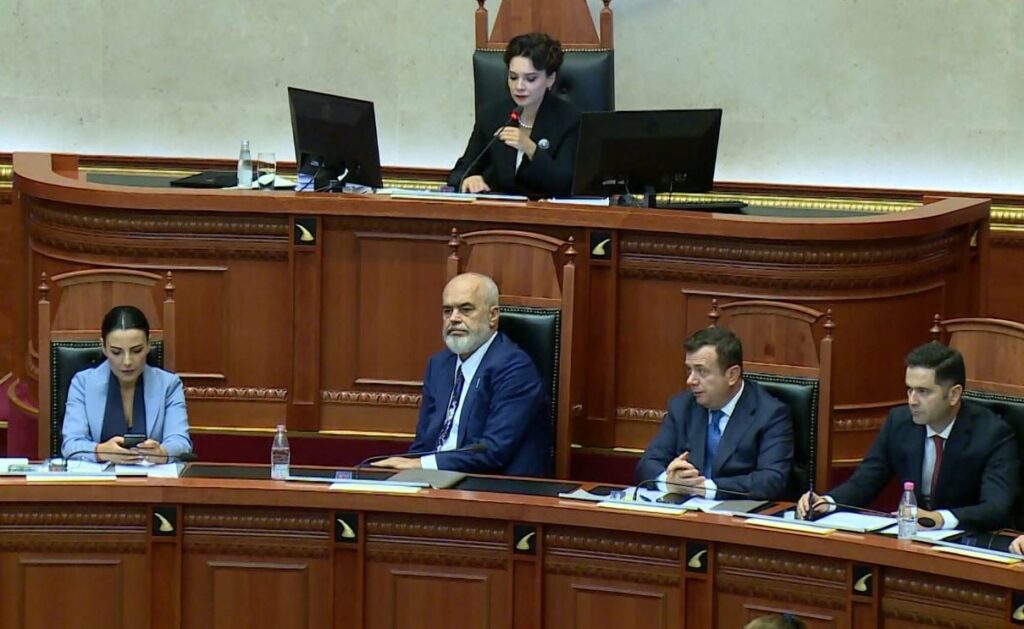 balluku perplasjet gjkko qeveri zbardhen pretendimet e gjykates pasi qeveria e coi ceshtjen e zv kryeministres ne kushtetuese 6923638dd01cf