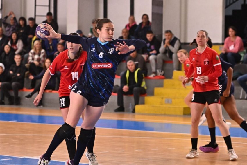 cairi i basri latifit mburret nje lojtare i ftohet ne kombetaren e paraguait 690b6f9542e61