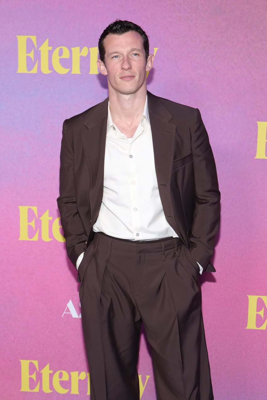 callum turner shkelqen ne premieren e eternity ne nju jork 6910f6f229b04