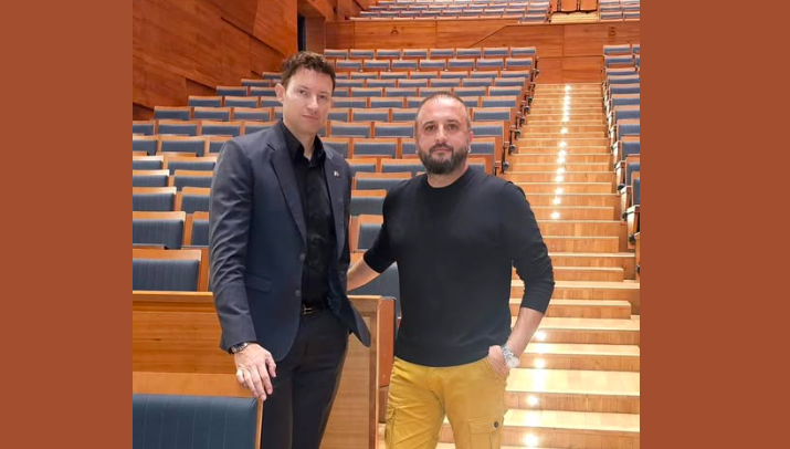 Denion Meidani viziton Filarmoninë e Maqedonisë, takon Mustafa Imerin 3 denion meidani viziton filarmonine e maqedonise takon mustafa imerin 690956cf1b3f5