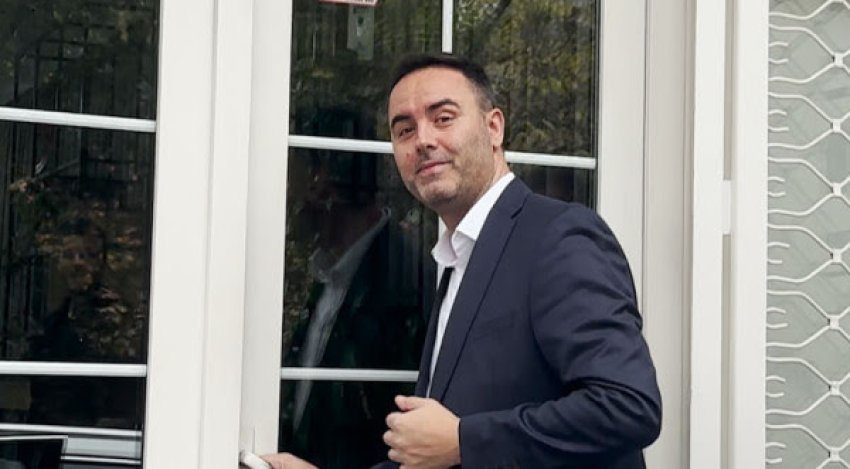 do ta mesoni kur te zbres poshte konjufca flet nese do jete mandatar i ri per kryeminister 6909e5e39881b