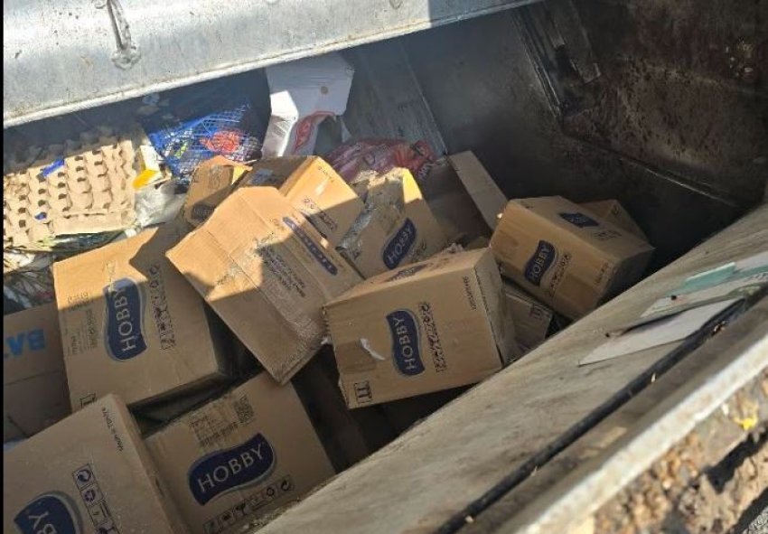 Dogana asgjëson 324 pako shamponë të falsifikuara me markë tregtare 3 dogana asgjeson 324 pako shampone te falsifikuara me marke tregtare 6916f8c15e738