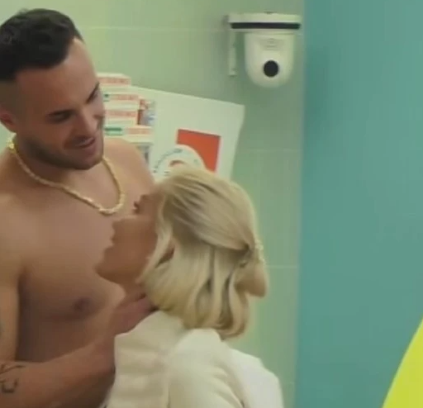 edi kap per qafe dolcen afersia mes tyre po behet gjithnje e me e dukshme 69231791db825