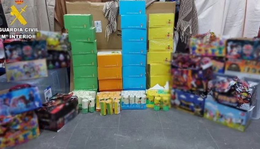 Europol operacion në 26 shtete para Krishtlindjeve, sekuestron lodra të rrezikshme 3 europol operacion ne 26 shtete para krishtlindjeve sekuestron lodra te rrezikshme 69298af45c1dd