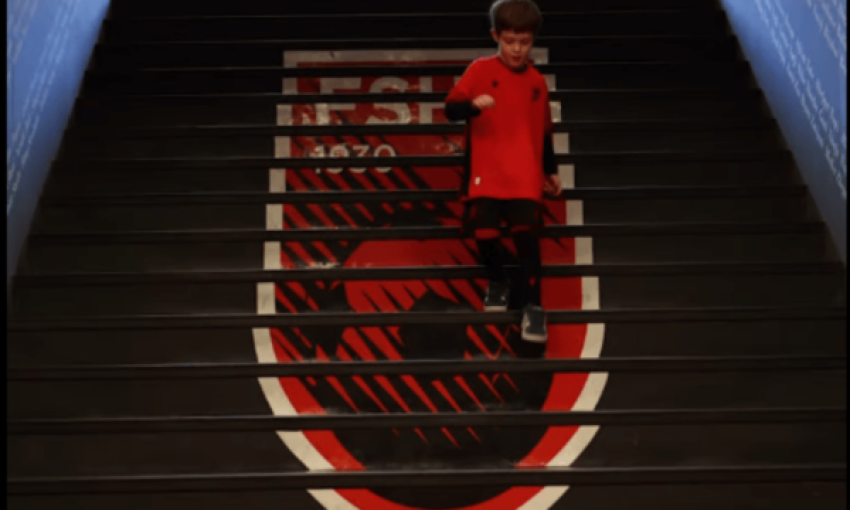 Federata shqiptare e Futbollit uron festat e nëntori me një video të bukur 1 federata shqiptare e futbollit uron festat e nentori me nje video te bukur 69296db5284ee