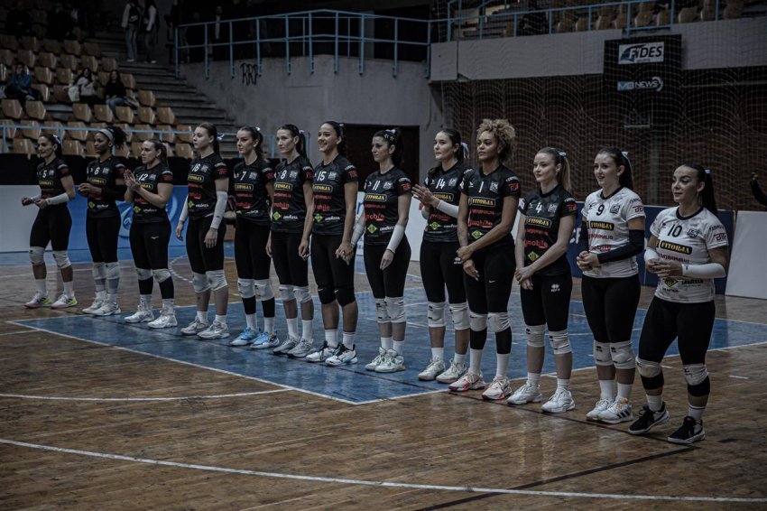 fer volley shenon fitoren e dhjete rresht 6914fe775213c