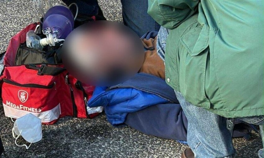 fermeret lufte me policine cajne kordonet dhe pushtojne rruget cpo ndodh ne greqi 692c4a1426483