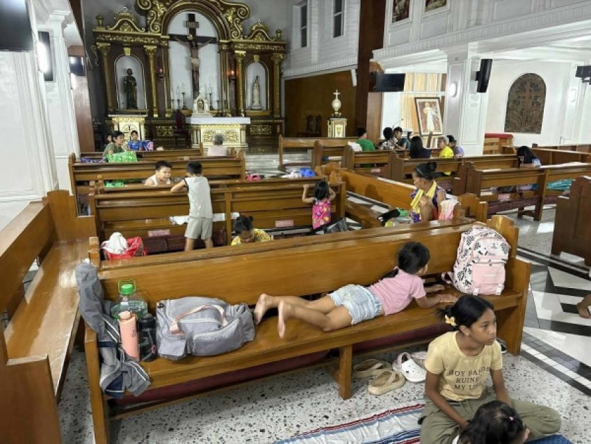 filipinet pergatiten per super tajfunin e ri 690f9d739e041