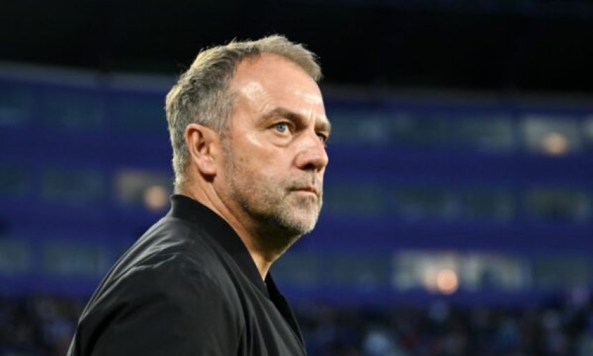 flick po tenton te rregulloje veshtiresite ne mbrojtje dhe kurthin e offside 691caf333f4b2